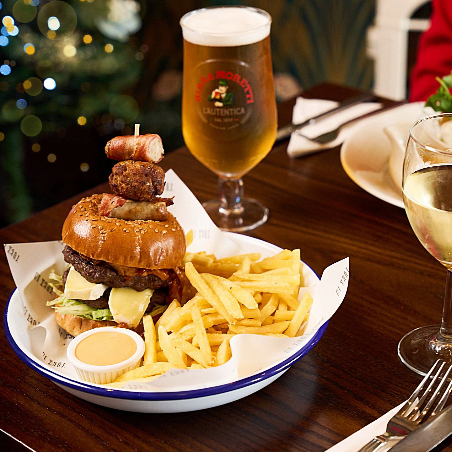 Festive Lunch & Dinner at The Swan in Thatcham